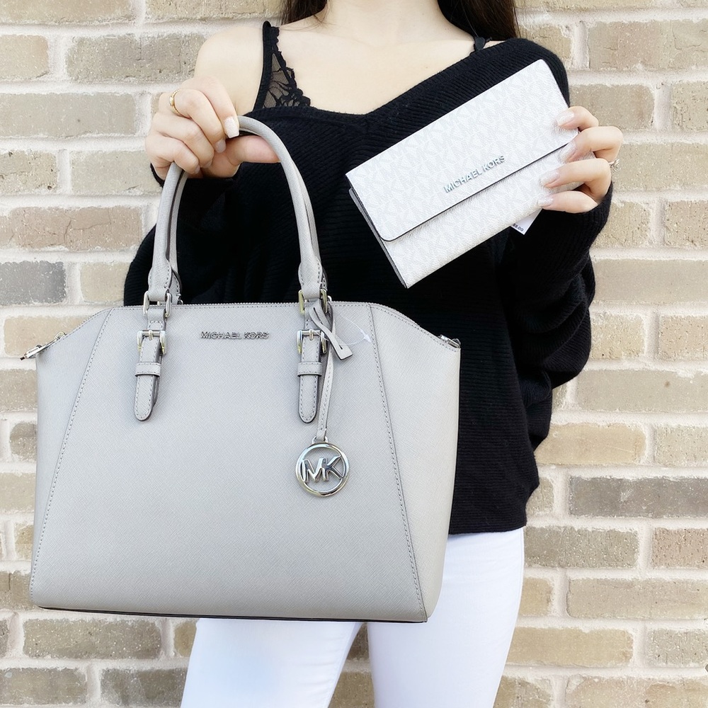 BUNDLE Michael Kors Large Satchel + wallet SALE‼️ - Picture 3 of 7